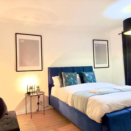 Rnm - Business Professionals Ready, Cost Effective For Large Stays! 3 Bedroom Lounge, Private Access & Entire Place, Kitchen & Washroom With Amenities, Smart Tv, Easy Access, Fast Wifi, Large Driveway, Great Transport Links, Near Worcester Hospital A Luaran gambar
